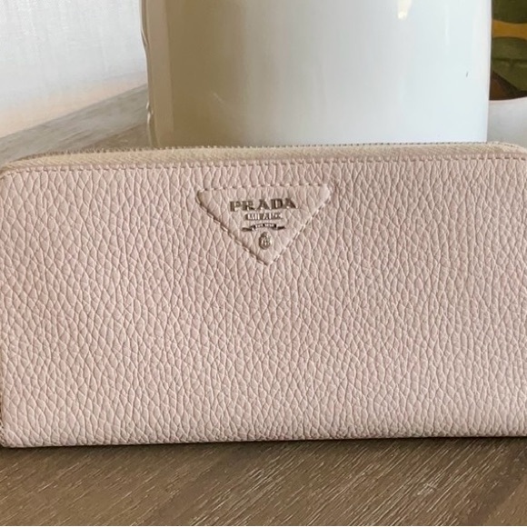 Prada Vitello Daino Leather Long Zip Wallet! - Picture 7 of 9